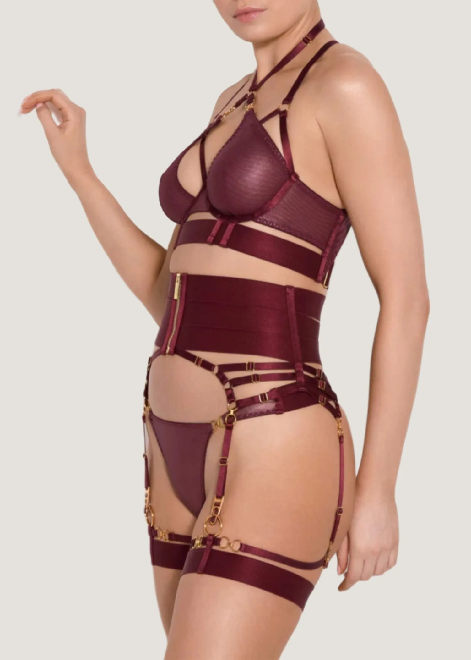 Circe Suspender (Morello)