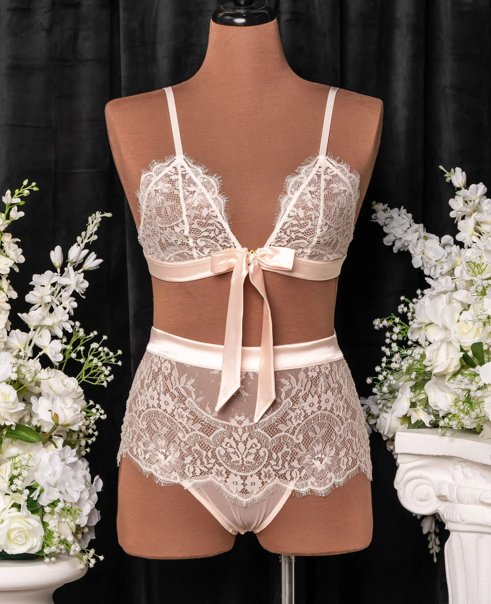Eyelash Lace Bow Bralette - Champagne