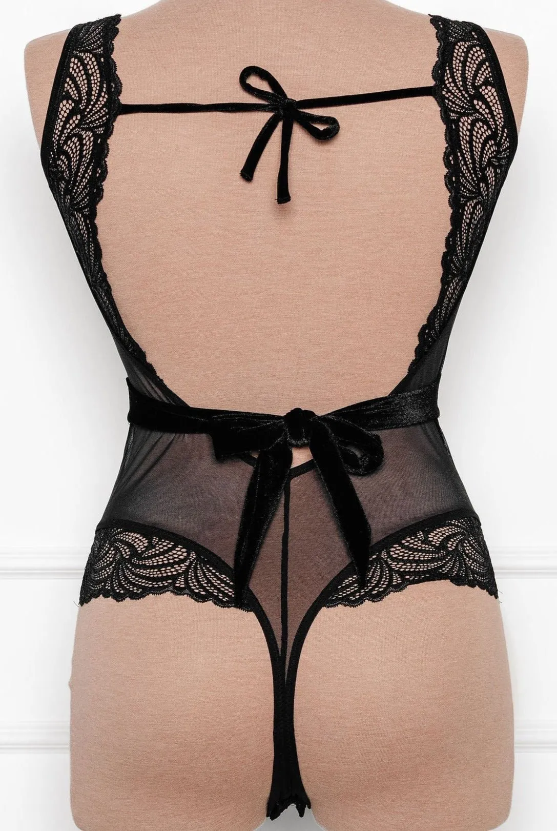 Lacy Plunge Teddy - Black
