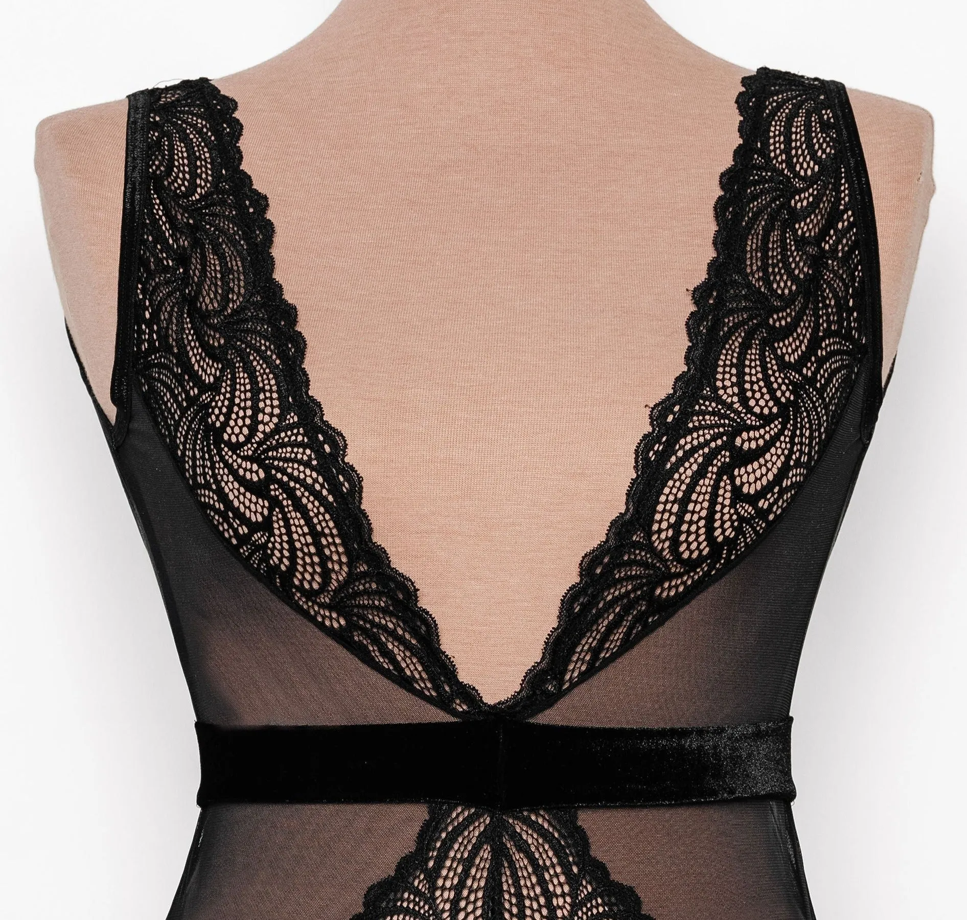Lacy Plunge Teddy - Black