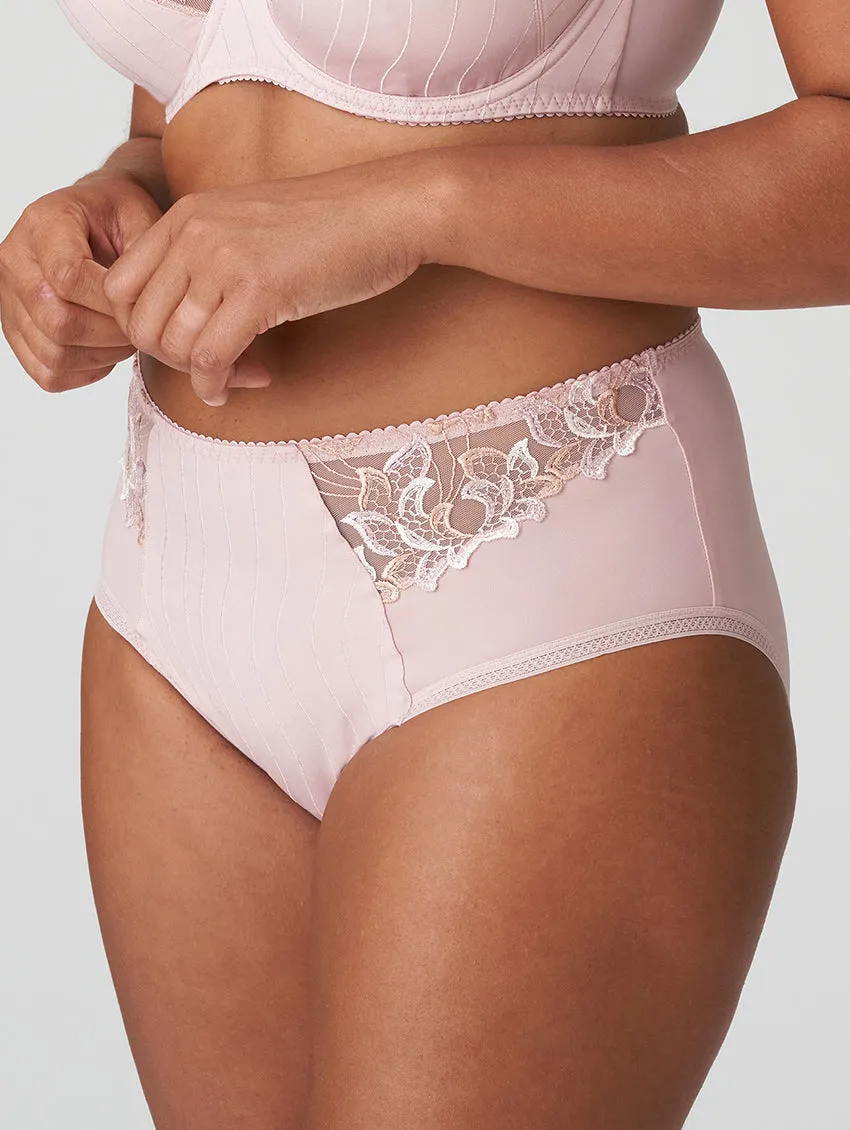 PrimaDonna Deauville Full Brief