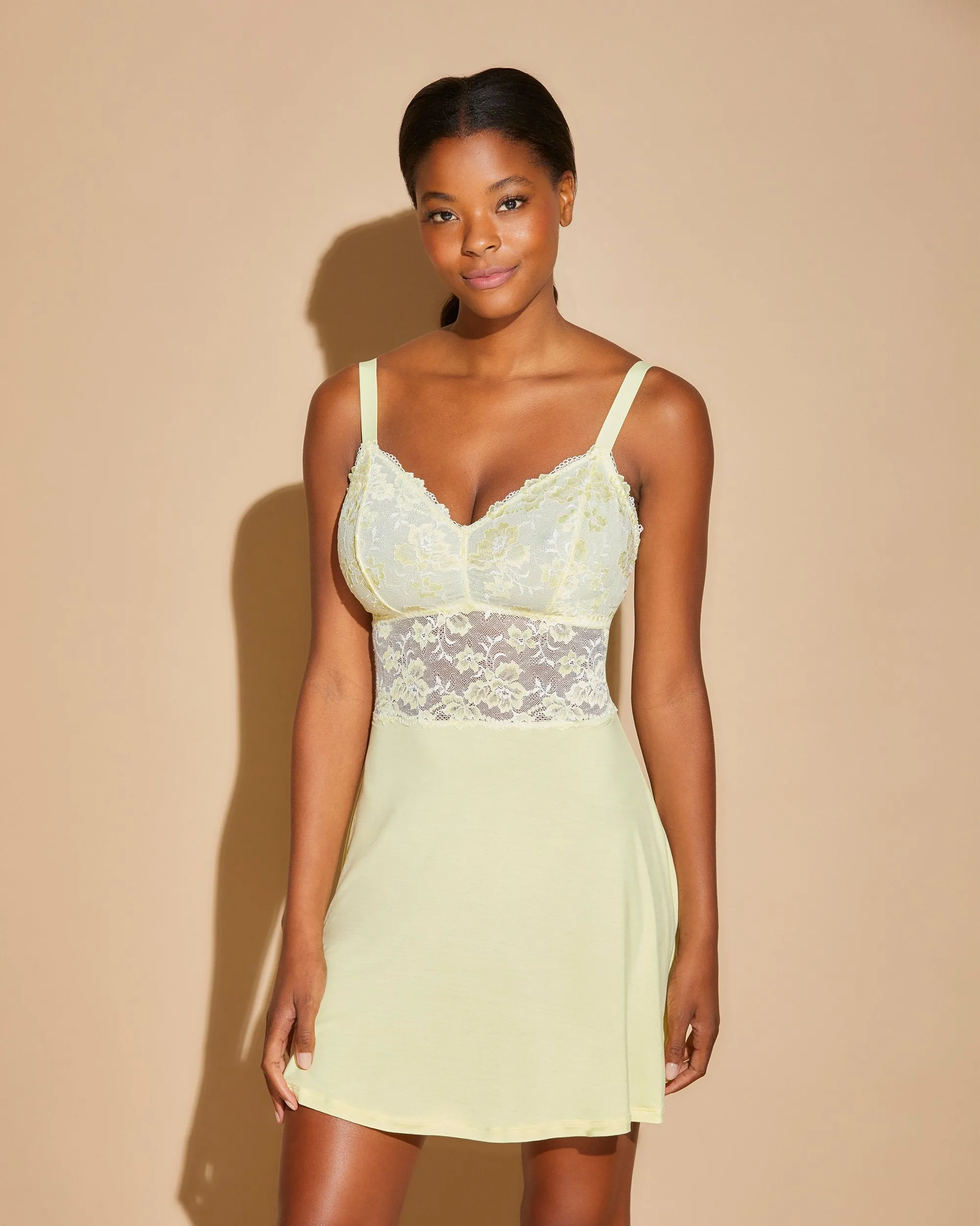 Set Camicia Da Notte E Tanga Curvy