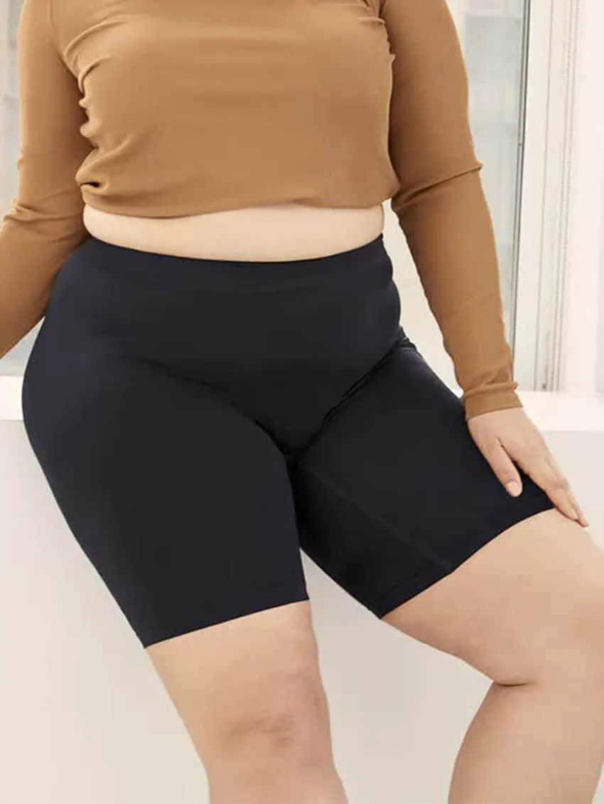 Thigh Society Regular Rise 9 Shorts